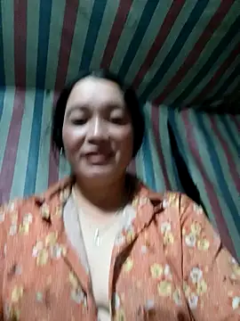 Snapshot of Bliss_rose chatting on October 6, 2025, 12:24 pm Bliss rose online show from October 6, 2025, 12:24 pm