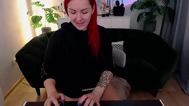 Snapshot of Arri_elle chatting on November 24, 2025, 12:43 am Arri elle online show from November 24, 2025, 12:43 am