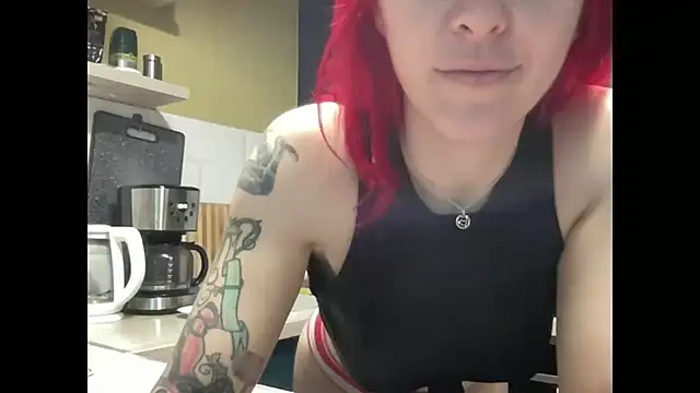 Snapshot of Arri_elle chatting on December 1, 2025, 11:32 pm Arri elle online show from December 1, 2025, 11:32 pm