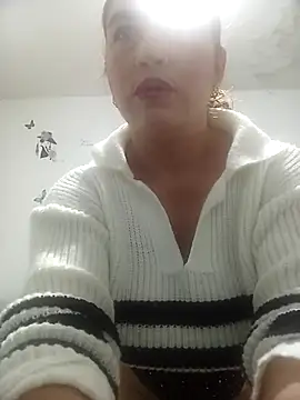 AddyStuart  online show from November 18, 2025, 3:56 am