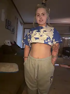 JuicyExxxperience online show from February 9, 2026, 2:21 pm