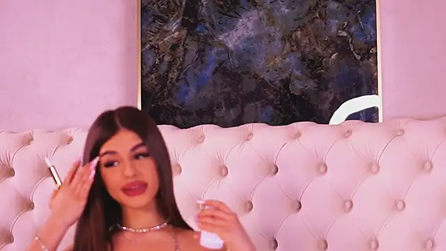 BellaNoirre online show from March 20, 2026, 7:41 pm