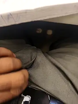 hotboy43339 online show from February 20, 2026, 9:00 am