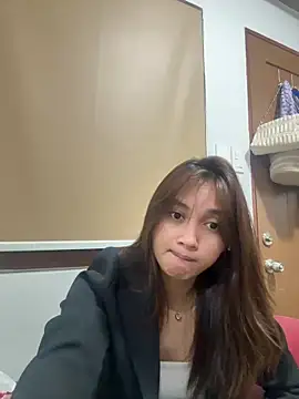 LanySylvia online show from October 13, 2025, 3:45 pm