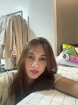 Snapshot of LanySylvia chatting on May 13, 2026, 9:50 am LanySylvia online show from May 13, 2026, 9:50 am