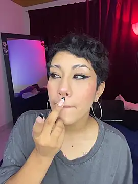 ZahaRose online show from November 9, 2025, 8:07 pm