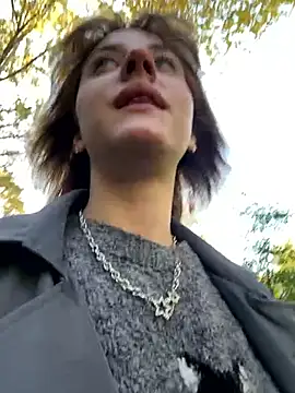 Snapshot of Only_April chatting on October 9, 2025, 10:35 am Only April online show from October 9, 2025, 10:35 am