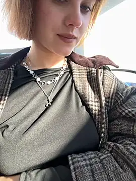 Snapshot of Only_April chatting on October 13, 2025, 9:31 am Only April online show from October 13, 2025, 9:31 am