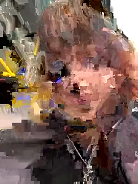 Snapshot of Only_April chatting on November 1, 2025, 8:05 am Only April online show from November 1, 2025, 8:05 am