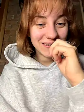 Snapshot of Only_April chatting on November 29, 2025, 10:13 pm Only April online show from November 29, 2025, 10:13 pm