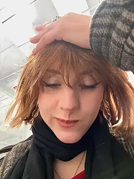 Snapshot of Only_April chatting on December 2, 2025, 11:26 am Only April online show from December 2, 2025, 11:26 am