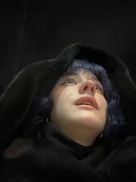 Only April online show from January 9, 2026, 4:26 am