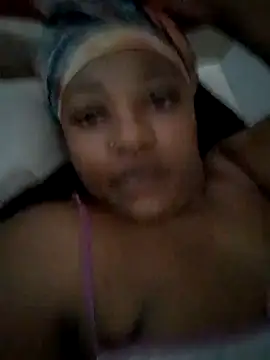 BigAssjuicy26 online show from October 26, 2025, 7:47 am