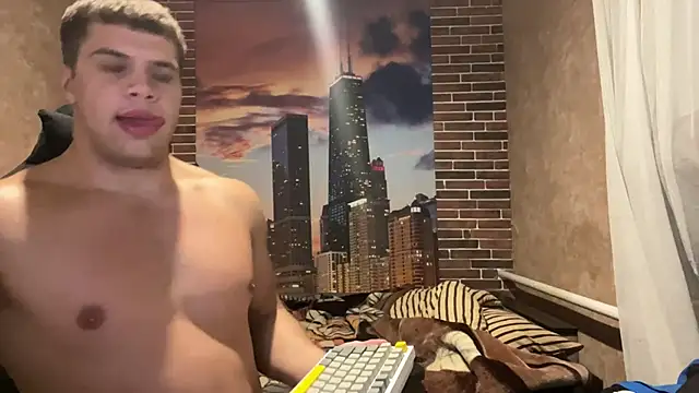 Snapshot of MusclePhantom chatting on October 10, 2025, 7:57 pm MusclePhantom online show from October 10, 2025, 7:57 pm