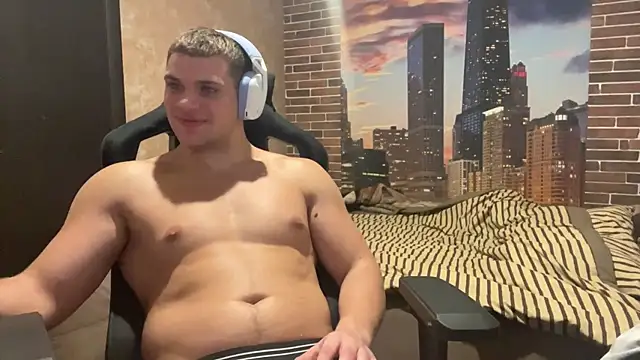 Snapshot of MusclePhantom chatting on October 30, 2025, 9:15 pm MusclePhantom online show from October 30, 2025, 9:15 pm