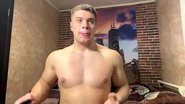 MusclePhantom online show from March 22, 2026, 9:29 pm