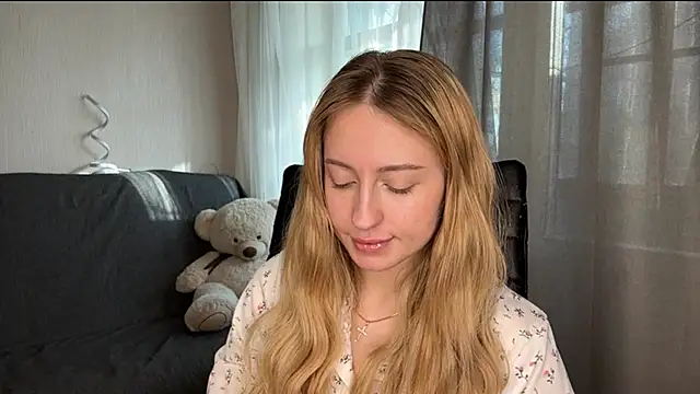 Jetta Corsacami online show from November 18, 2025, 10:09 am