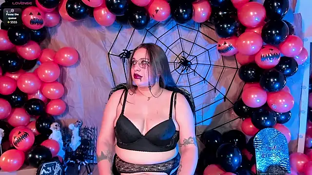 Laureen se online show from October 22, 2025, 2:23 am