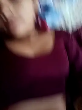 Snapshot of Hitsda chatting on September 18, 2025, 3:19 am Hitsda online show from September 18, 2025, 3:19 am