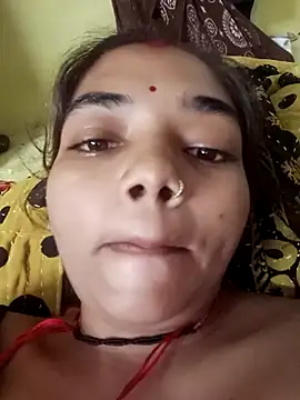 Snapshot of Hitsda chatting on October 6, 2025, 11:02 pm Hitsda online show from October 6, 2025, 11:02 pm