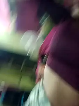 Snapshot of Hitsda chatting on October 7, 2025, 11:24 pm Hitsda online show from October 7, 2025, 11:24 pm