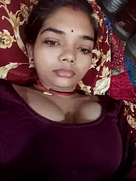 Snapshot of Hitsda chatting on October 12, 2025, 12:09 am Hitsda online show from October 12, 2025, 12:09 am