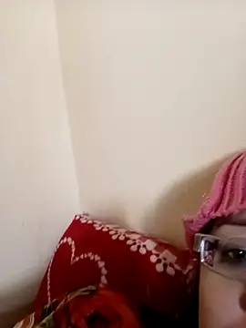 Snapshot of Sondosa3 chatting on November 11, 2025, 8:25 am Sondosa3 online show from November 11, 2025, 8:25 am