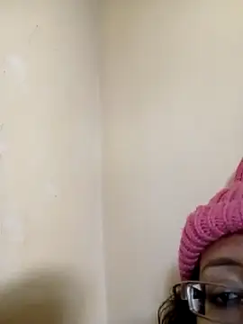 Snapshot of Sondosa3 chatting on November 23, 2025, 9:09 am Sondosa3 online show from November 23, 2025, 9:09 am