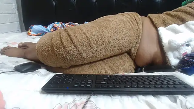 Snapshot of Ebonyboobsmilk chatting on July 22, 2026, 5:21 am Ebonyboobsmilk online show from July 22, 2026, 5:21 am