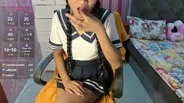 Mica Jones online show from May 19, 2026, 1:56 am