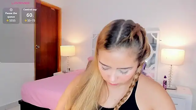 MikaelaStone online show from November 24, 2025, 12:16 pm