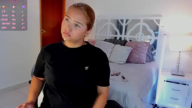 MikaelaStone online show from December 20, 2025, 11:06 am