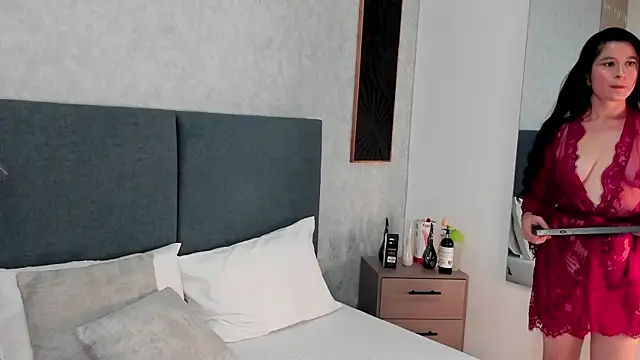 Snapshot of ShanelEvans chatting on November 12, 2025, 7:13 pm ShanelEvans online show from November 12, 2025, 7:13 pm