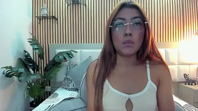 Snapshot of KattyBonnie chatting on December 4, 2025, 7:33 pm KattyBonnie online show from December 4, 2025, 7:33 pm