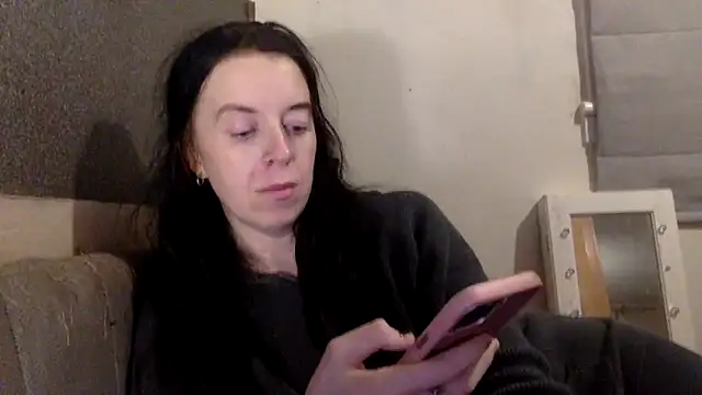Snapshot of Bellababexox chatting on April 28, 2026, 2:27 am Bellababexox online show from April 28, 2026, 2:27 am