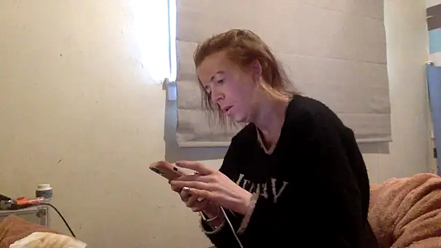 Snapshot of Bellababexox chatting on May 6, 2026, 3:06 pm Bellababexox online show from May 6, 2026, 3:06 pm