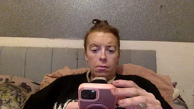 Snapshot of Bellababexox chatting on May 7, 2026, 3:12 am Bellababexox online show from May 7, 2026, 3:12 am