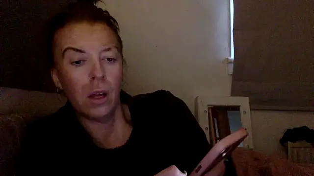 Snapshot of Bellababexox chatting on May 10, 2026, 5:34 am Bellababexox online show from May 10, 2026, 5:34 am
