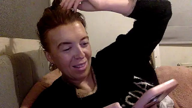 Snapshot of Bellababexox chatting on May 21, 2026, 4:41 am Bellababexox online show from May 21, 2026, 4:41 am