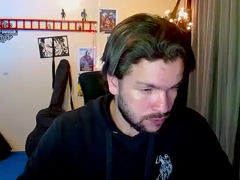 cortelioni massimo  online show from November 27, 2025, 1:40 am