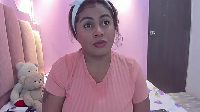 Snapshot of AndreaSweet2 chatting on January 9, 2026, 8:10 pm AndreaSweet2 online show from January 9, 2026, 8:10 pm