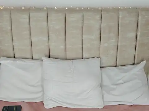 AprilStone1 online show from March 11, 2026, 1:17 pm