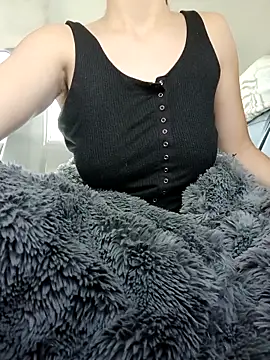 snohunny online show from February 24, 2026, 5:22 pm