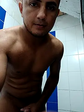 Geral Yeraldyn09 online show from November 14, 2025, 5:00 pm