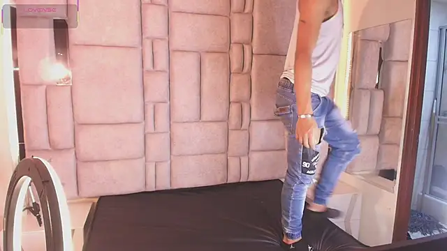 Dom venena online show from December 19, 2025, 6:48 pm