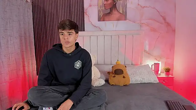 sweet petter online show from October 13, 2025, 12:38 pm