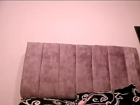 Snapshot of Luciana_hardmand chatting on September 18, 2025, 7:49 pm Luciana hardmand online show from September 18, 2025, 7:49 pm