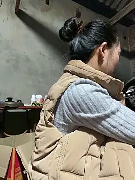 Snapshot of Huong-Ly chatting on November 1, 2025, 2:46 am Huong-Ly online show from November 1, 2025, 2:46 am