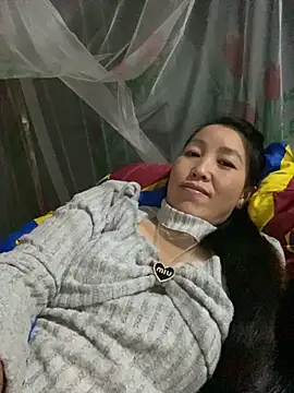 Snapshot of Huong-Ly chatting on November 3, 2025, 2:35 am Huong-Ly online show from November 3, 2025, 2:35 am