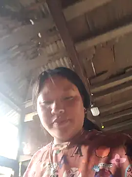 MuiNay online show from November 5, 2025, 3:28 am